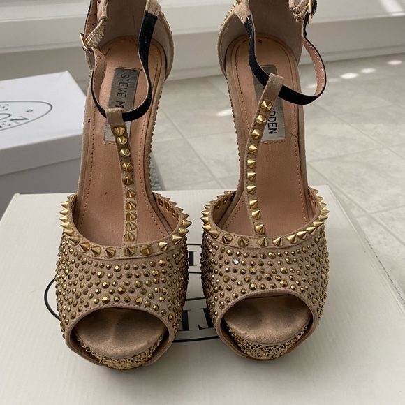 Stilettos - Picture 4 of 7